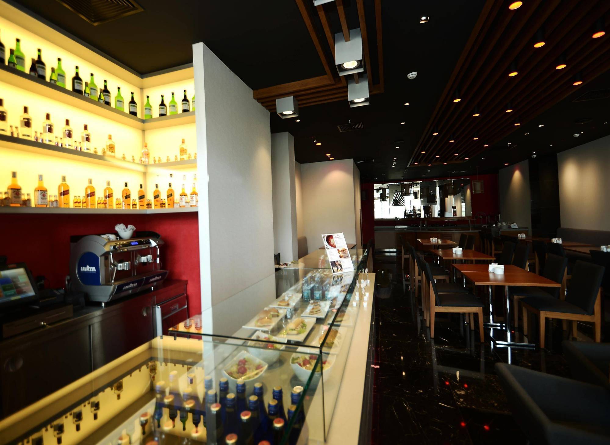Ramada Encore By Wyndham 4* İzmir