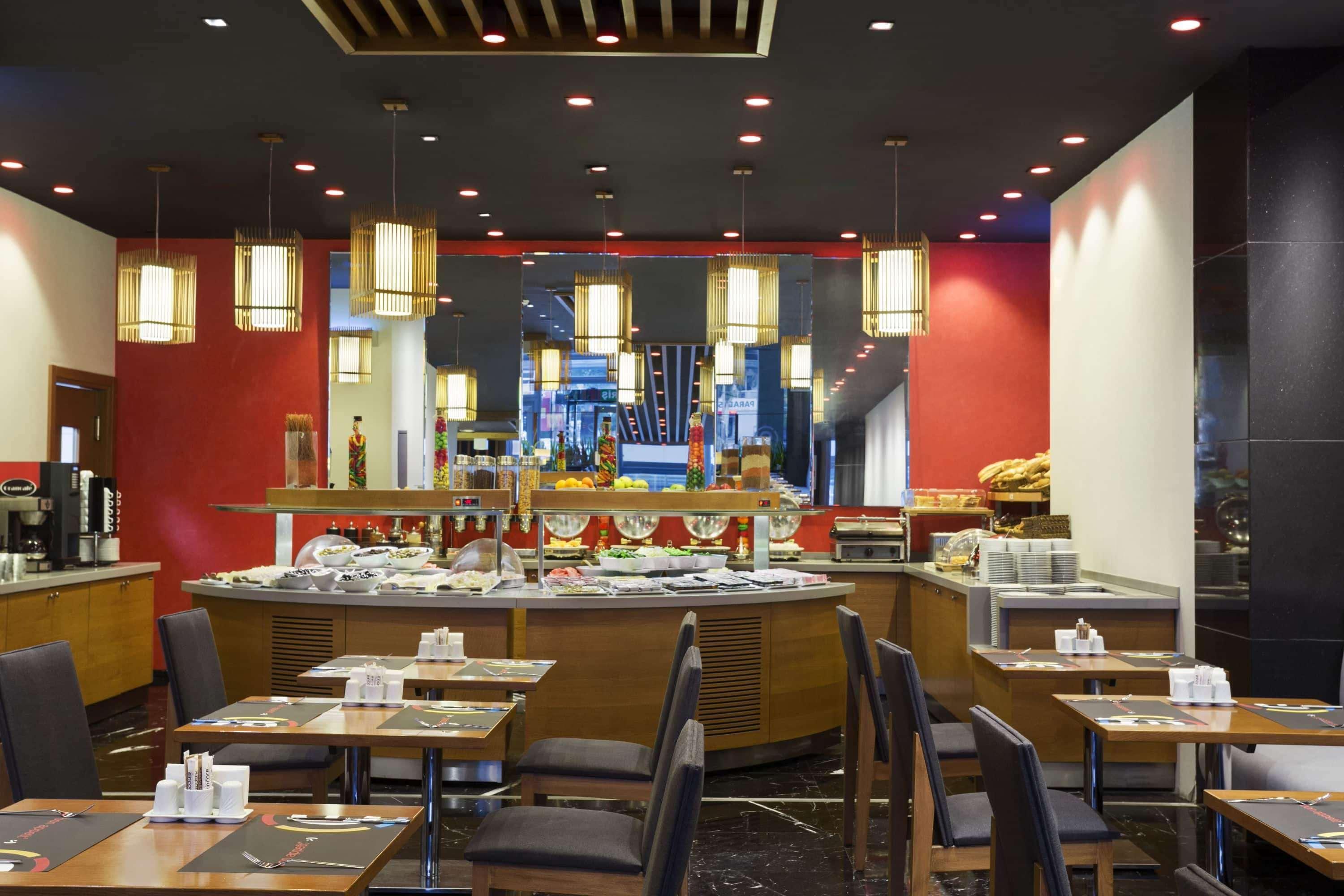 Ramada Encore By Wyndham Отель