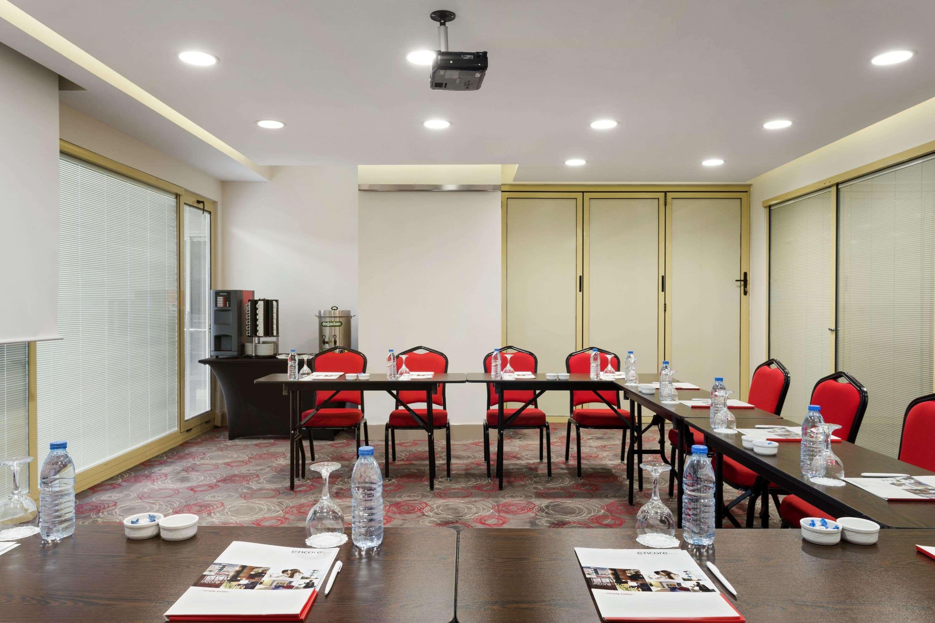 Ramada Encore By Wyndham 4* Измир
