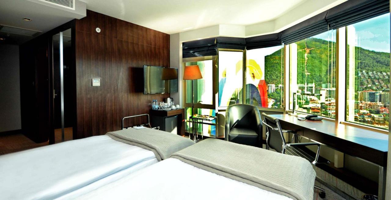 Ramada Encore By Wyndham Измир