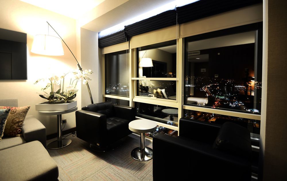Отель Ramada Encore By Wyndham 4*