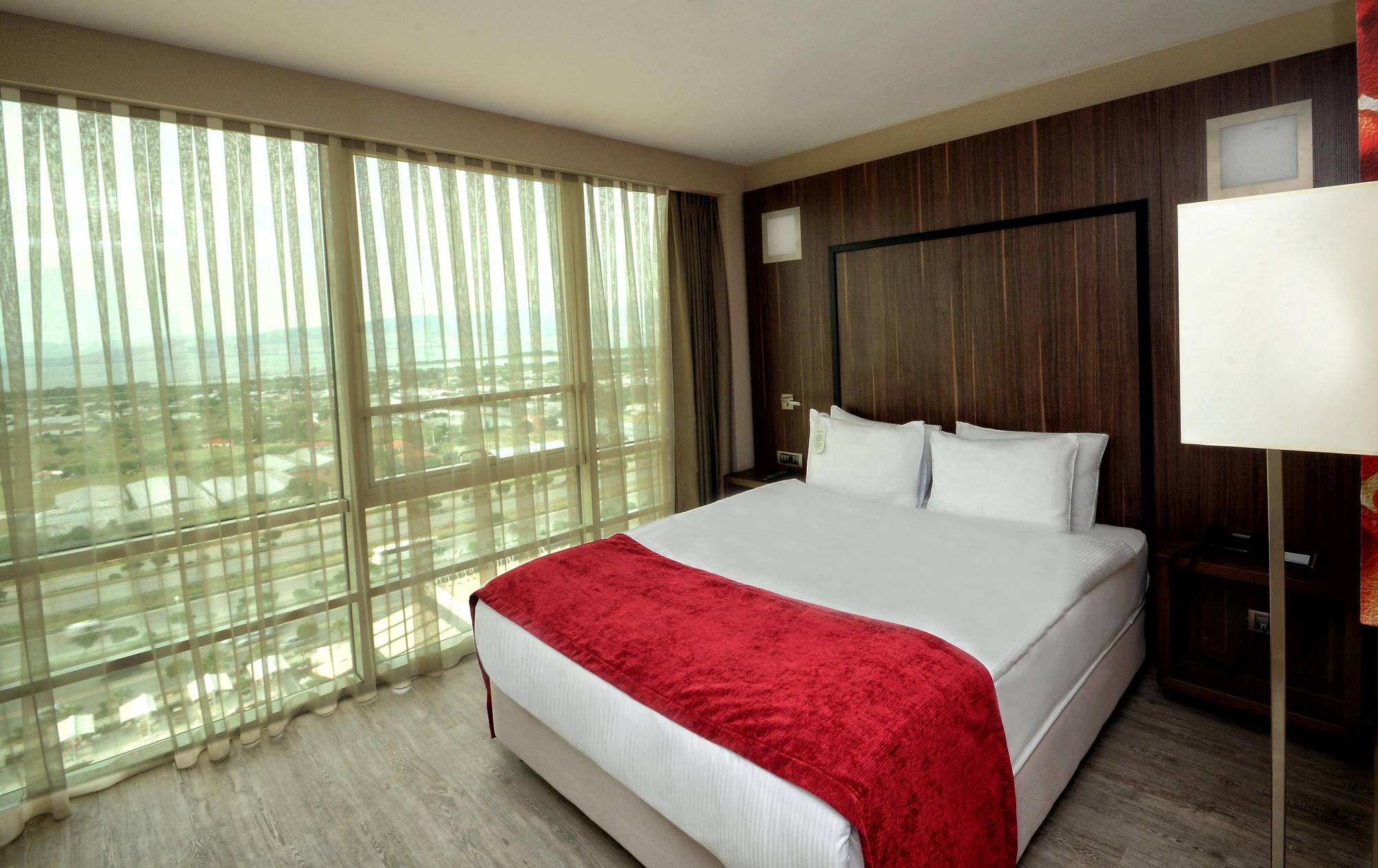 Отель Ramada Encore By Wyndham Измир